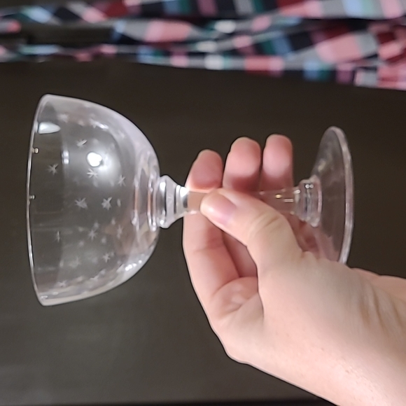 Set of 4 Vintage List Champagne Coupes engraved with stars - Picture 4 of 5